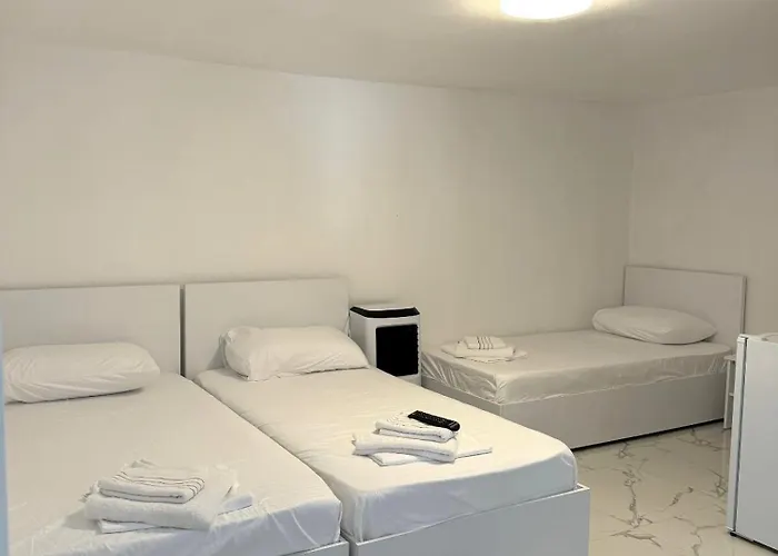 Julia Szálloda Durrës